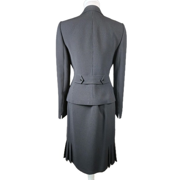 Tahari ASL 2pc Jacket + Skirt Suit Womens 4 Black Pinstripe Pleated Career Exec - Picture 2 of 16